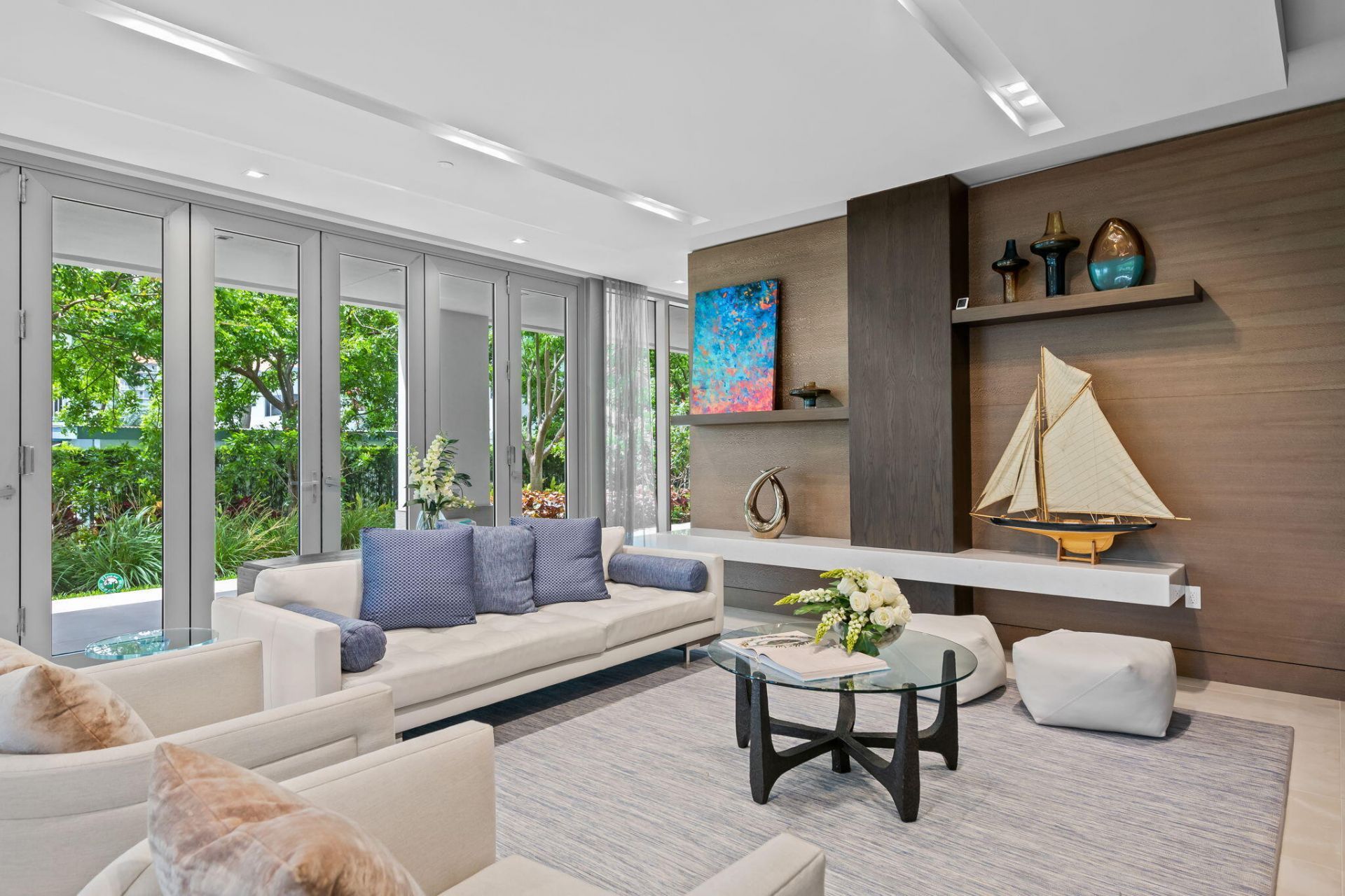 435 Bayshore Drive, Unit 302, Fort Lauderdale, FL 33304 Photo