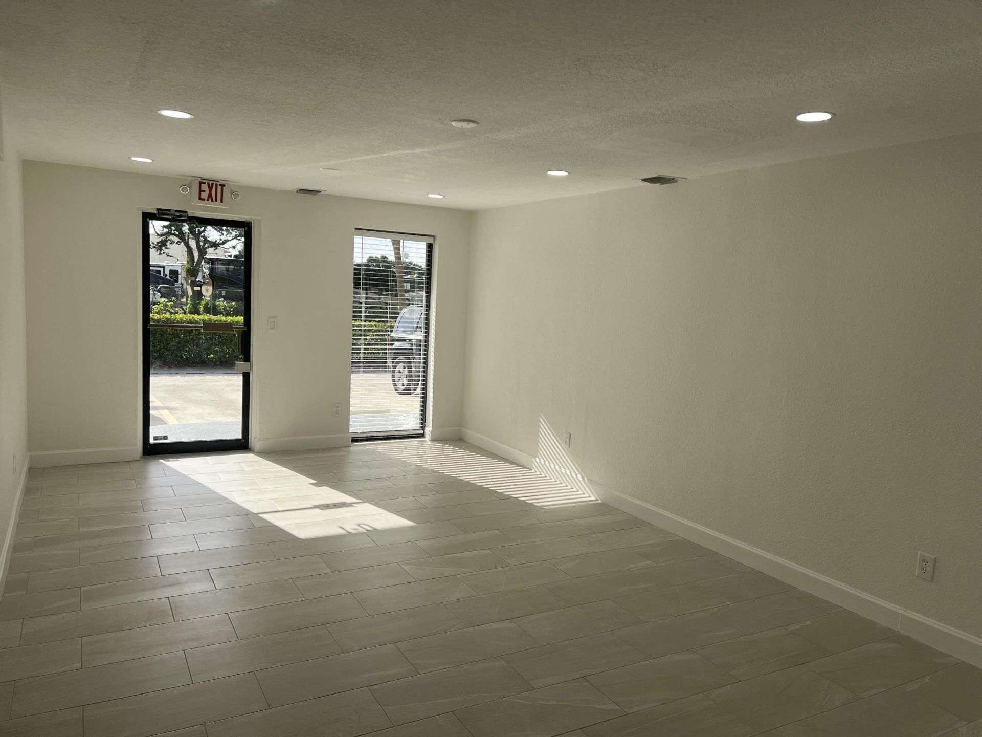 500 Commerce Way Way W, Unit 6-7, Jupiter, FL 33458 Photo