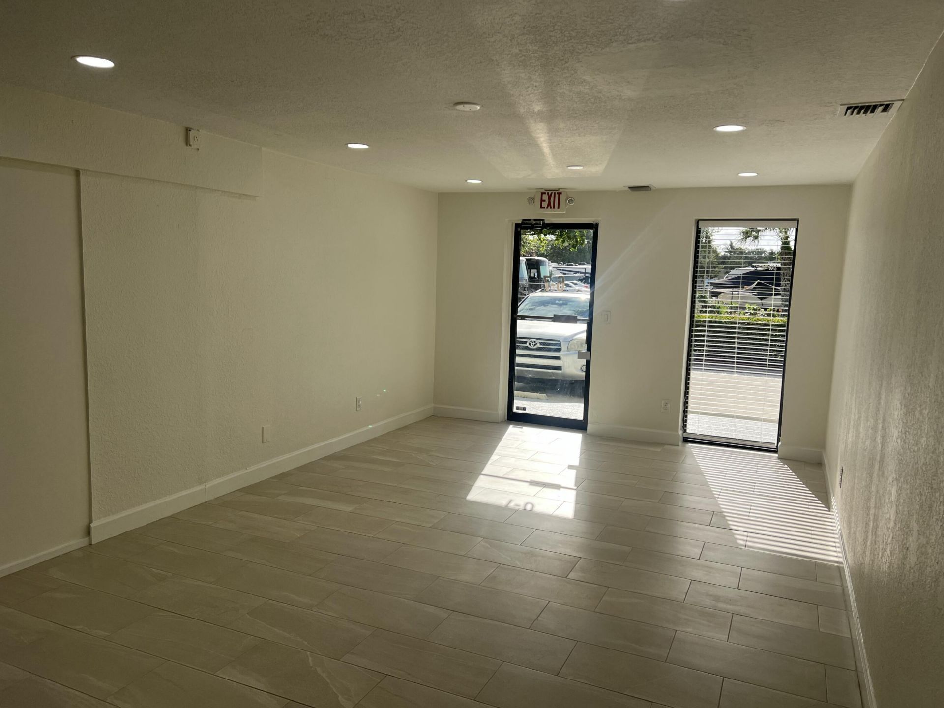 500 Commerce Way Way W, Unit 6-7, Jupiter, FL 33458 Photo