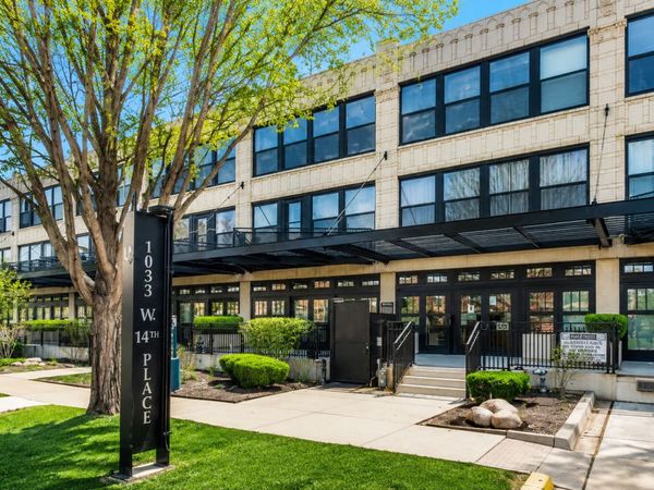 1033 W 14th Place , Unit 311, Chicago, IL 60608