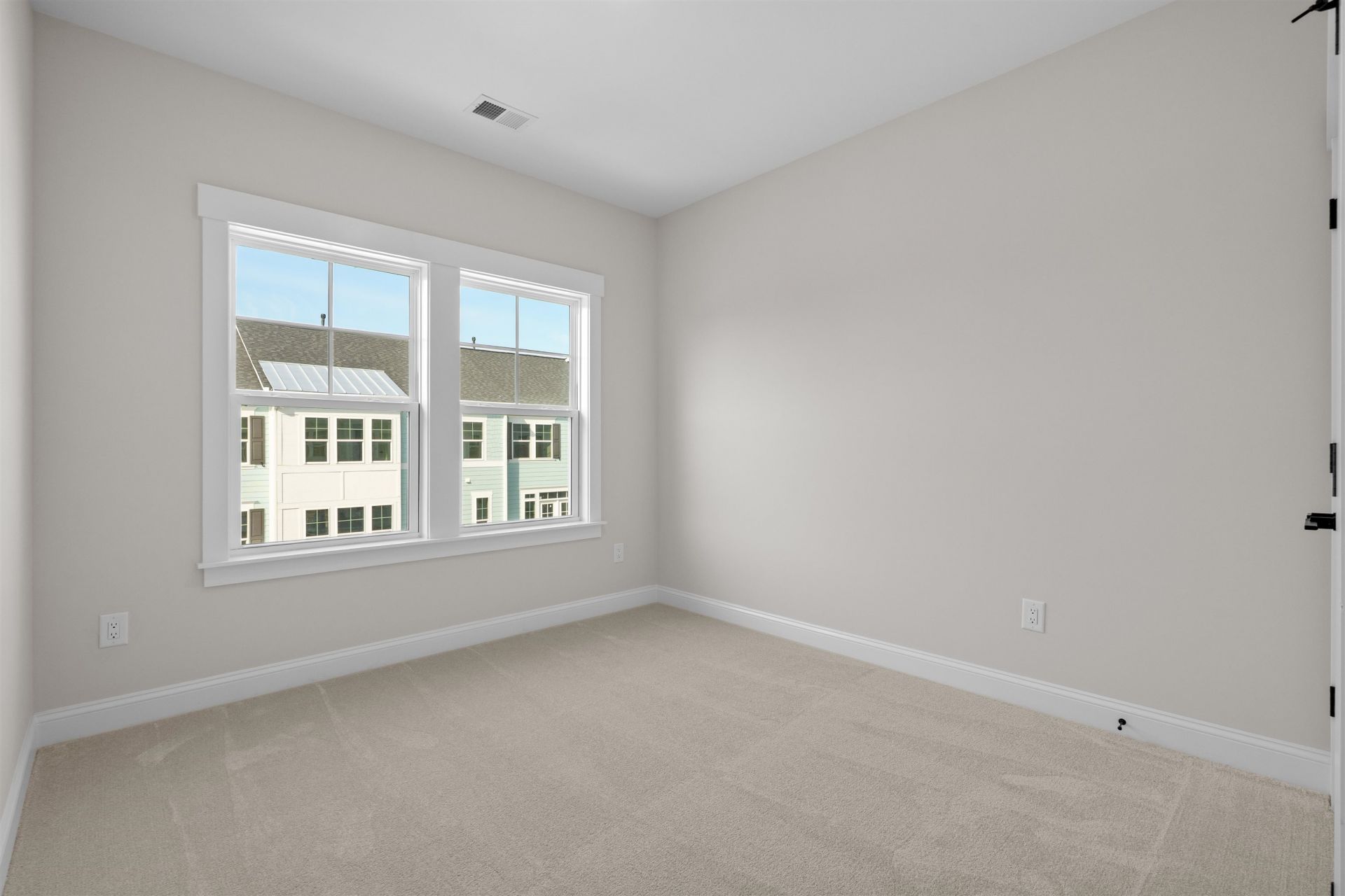 8572 Balmy Breeze Pl. Photo 26