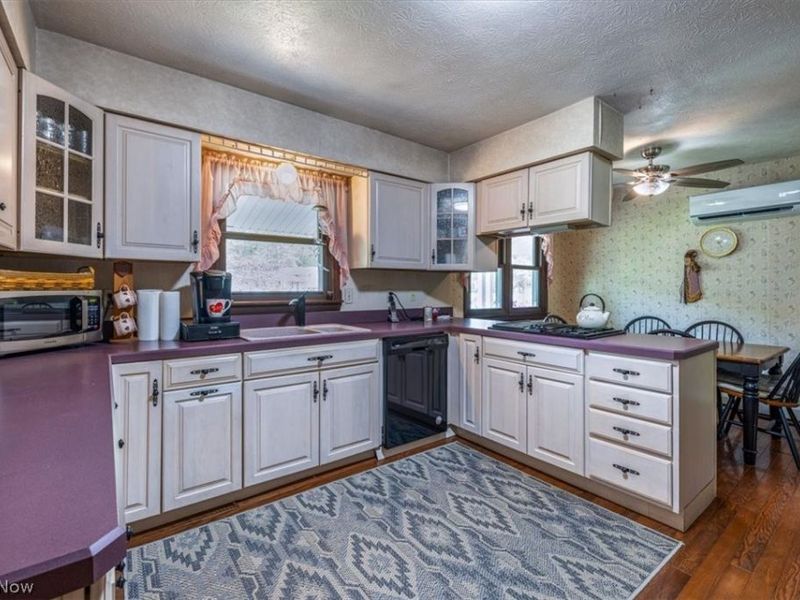 9412 Beaver Creek Drive, Mentor, OH 44060 Photo 11