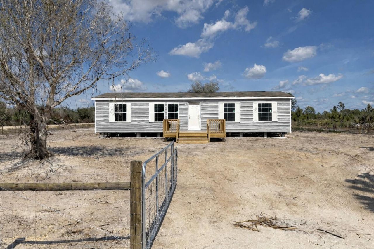 15983 NW 272nd Street , Okeechobee, FL 34972 Main Photo