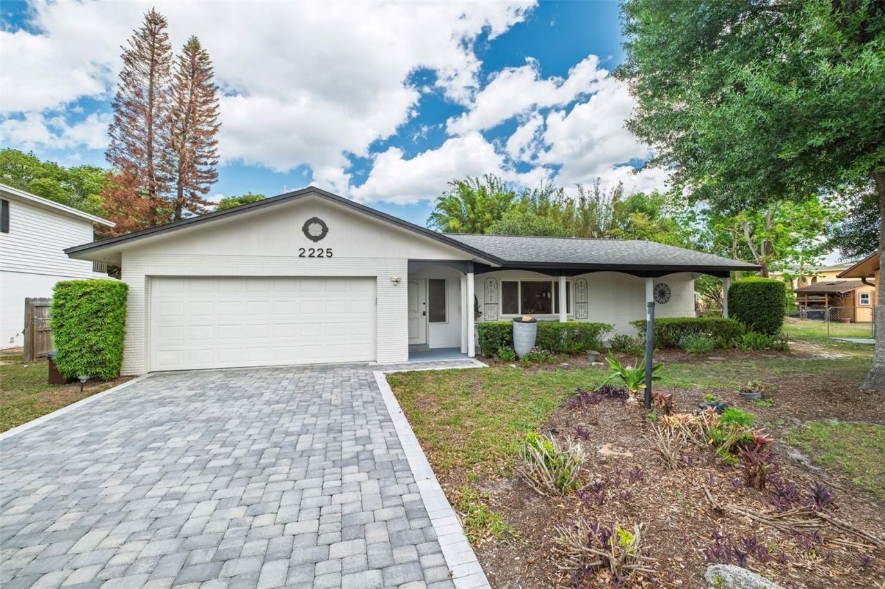 2225 Winter Woods Boulevard, Winter Park, FL 32792 Main Photo