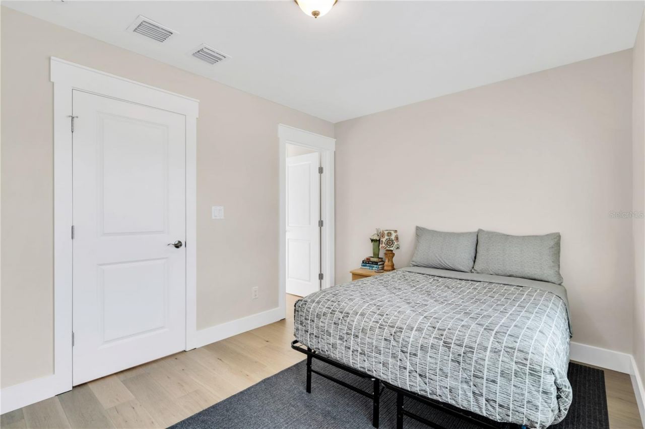 340 6th Street E, Bradenton, FL 34208 Photo