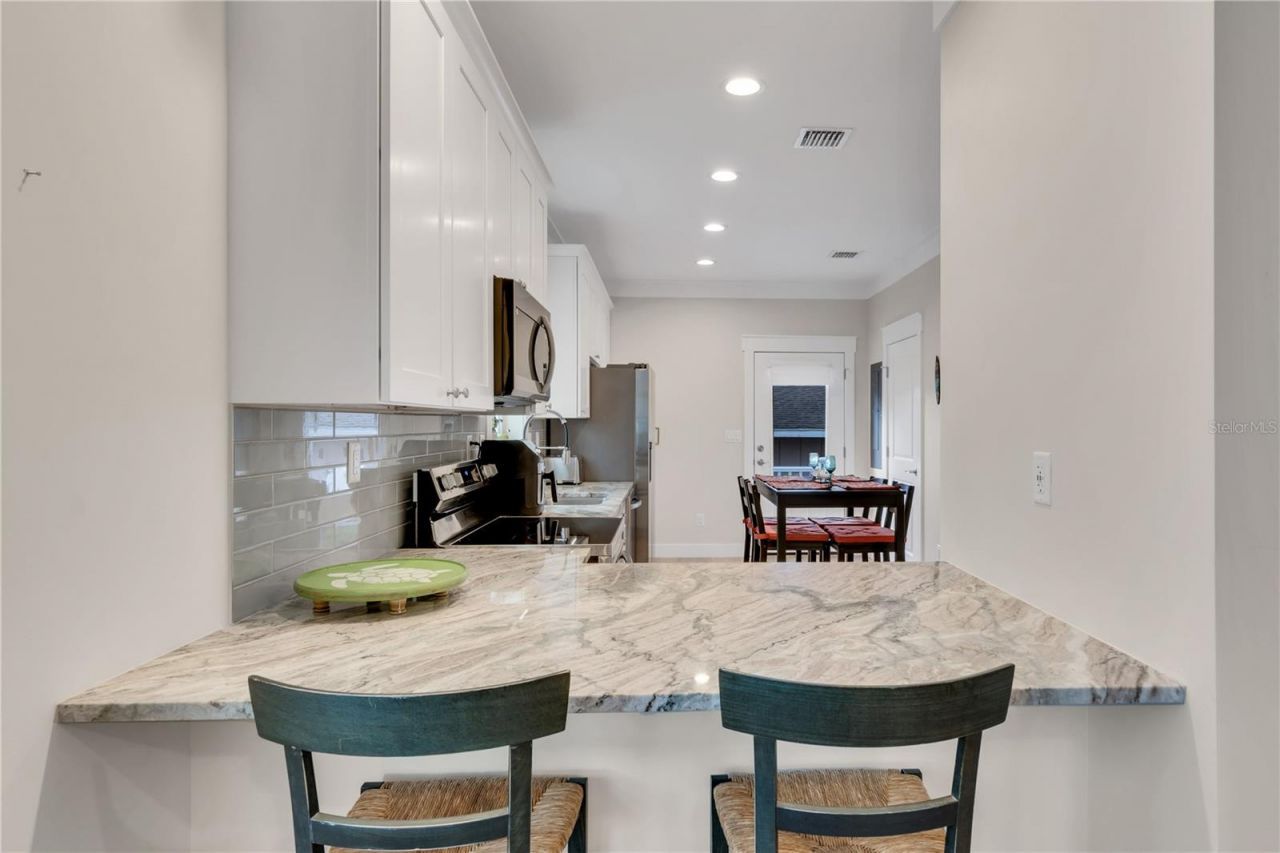 340 6th Street E, Bradenton, FL 34208 Photo