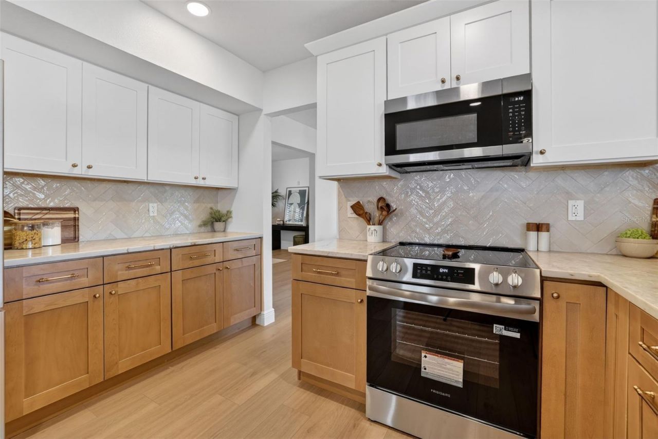 4404 Carrollwood Village Drive , Tampa, FL 33618 Photo
