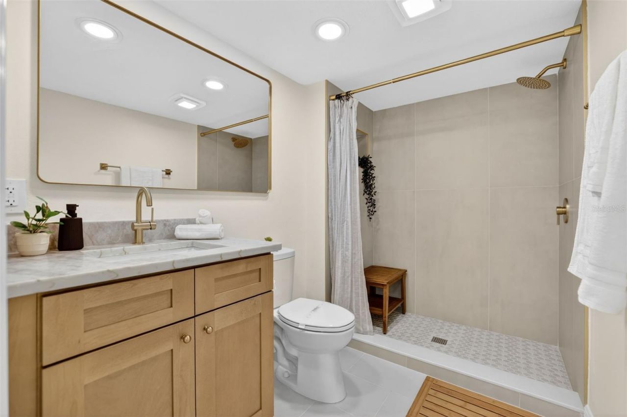 4404 Carrollwood Village Drive , Tampa, FL 33618 Photo