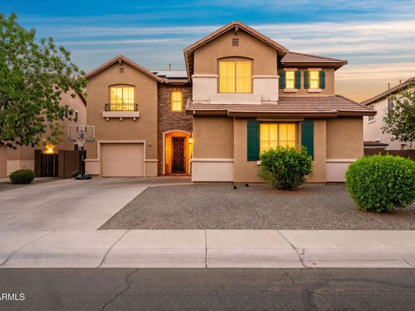 742 E KINGBIRD Drive, Gilbert, AZ 85297