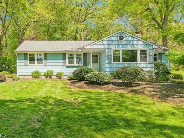 59 Stella Dr, Bridgewater, NJ 08807