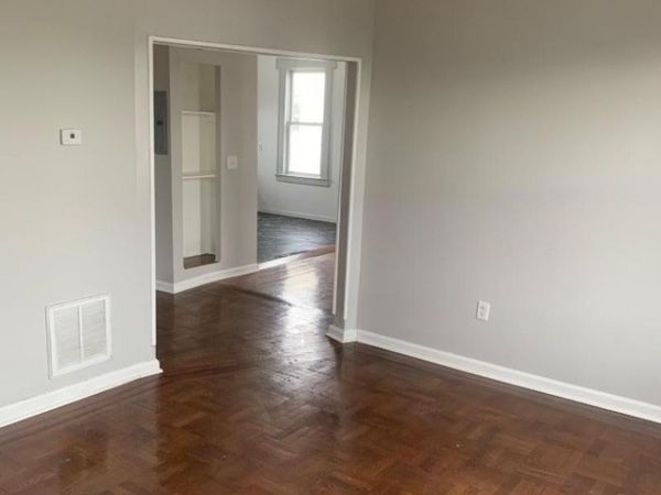 298 Clinton Pl, Newark, NJ 07112