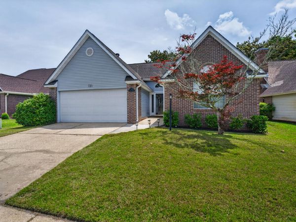 720 Putter Drive, Niceville, FL 32578