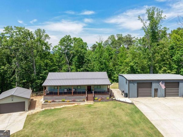 1 Colonial Club Drive SE, Acworth, GA 30102