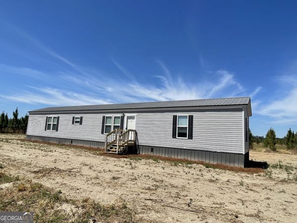 1153 Midway Church Road, Baxley, GA 31513