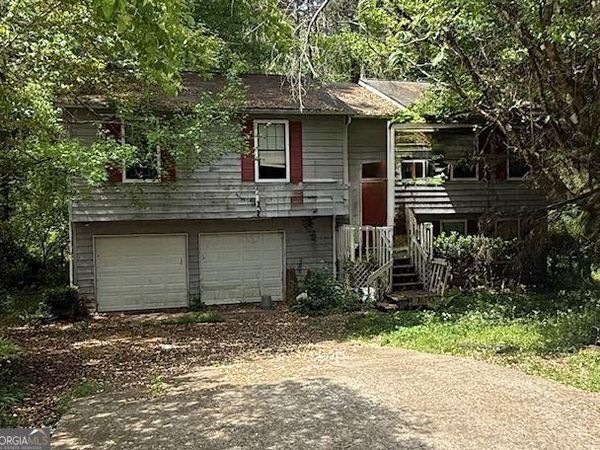 5055 S Woodbridge Trail, Stone Mountain, GA 30088