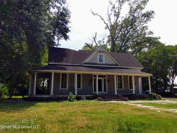 406 Main Street, Indianola, MS 38751