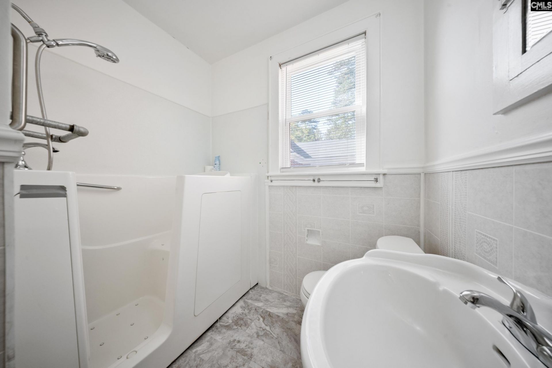 709 Sunset Drive  Photo 15