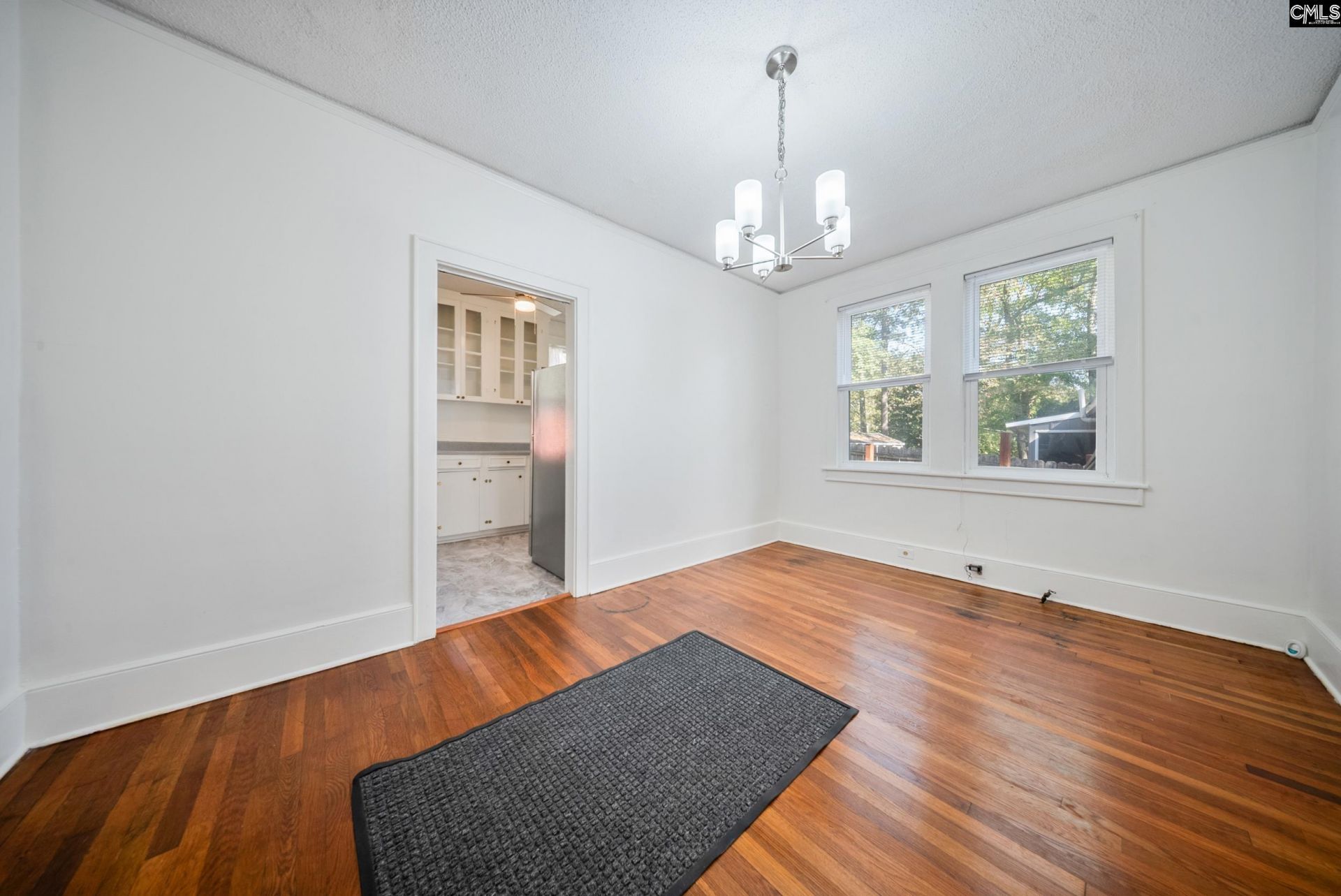 709 Sunset Drive  Photo 6