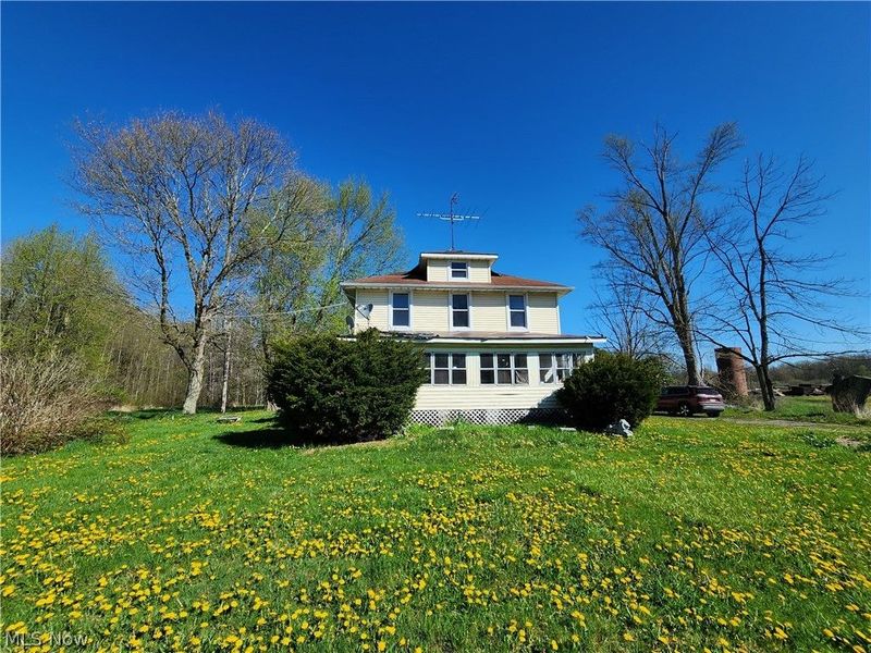 3174 Kinsman Road NW, North Bloomfield, OH 44450 Photo 1