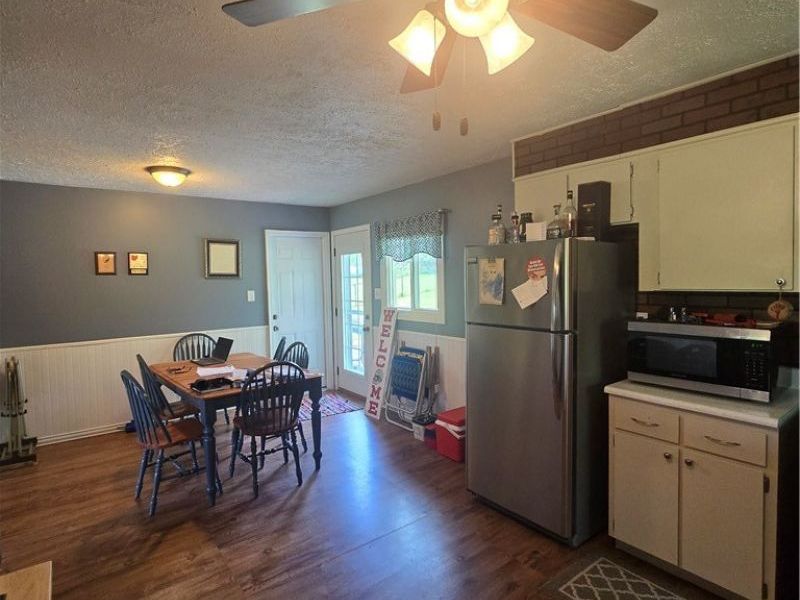 2065 W Buckhorn Drive, Millersburg, OH 44654 Photo 17