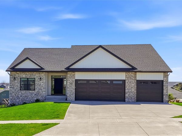 505 Dogwood Ln, Tiffin, IA 52340