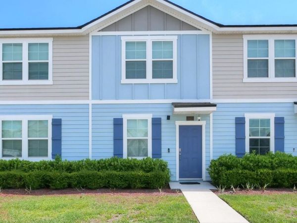 648 YELLOW OAKS Lane, Orange Park, FL 32065