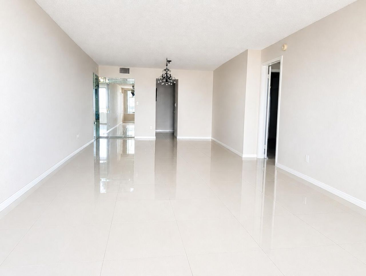 1370 S Ocean Boulevard, Unit 1403, Pompano Beach, FL 33062 Photo