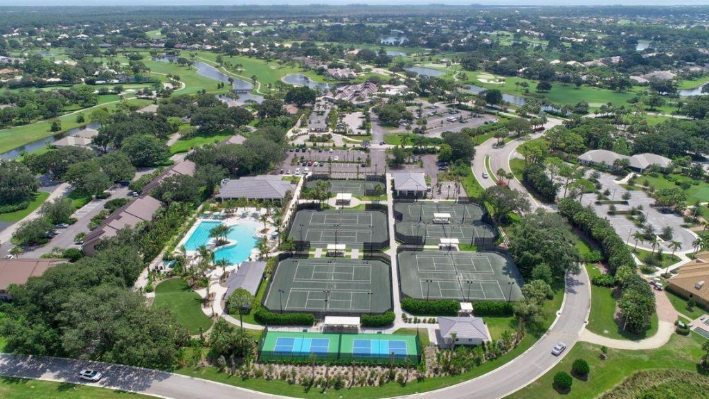 6980 SE Winged Foot Drive, Stuart, FL 34997 Photo