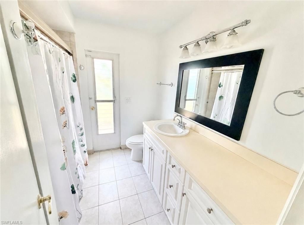 688 W Valley Dr, Bonita Springs, FL 34134 Photo