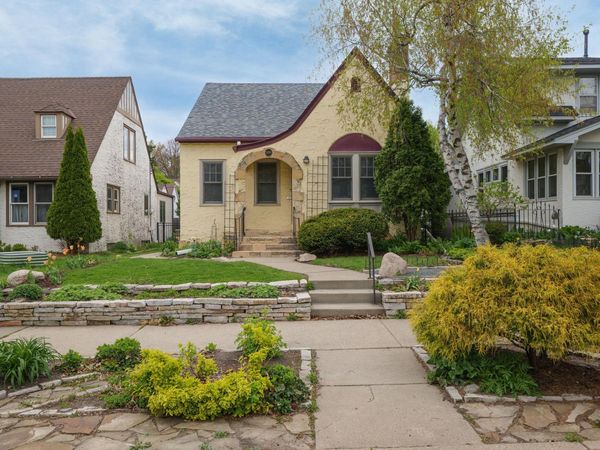 2095 James Avenue, Saint Paul, MN 55105