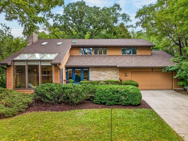 6130 Old Middleton Road, Madison, WI 53705
