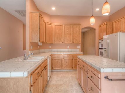 1657 Aylesbury Way, Roseville, CA 95747 Photo