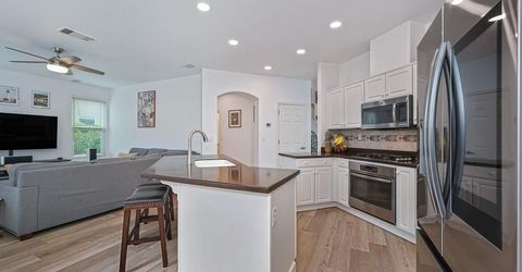 549 Fifteen Mile Dr, Roseville, CA 95678 Photo