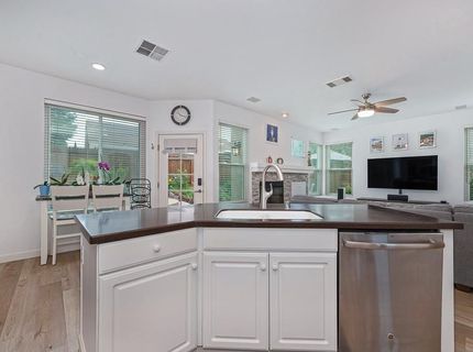 549 Fifteen Mile Dr, Roseville, CA 95678 Photo