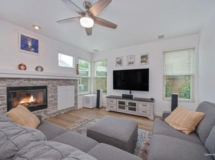 549 Fifteen Mile Dr, Roseville, CA 95678 Photo