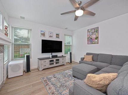549 Fifteen Mile Dr, Roseville, CA 95678 Photo
