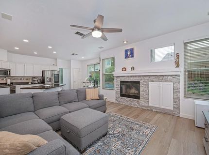 549 Fifteen Mile Dr, Roseville, CA 95678 Photo