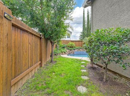 549 Fifteen Mile Dr, Roseville, CA 95678 Photo