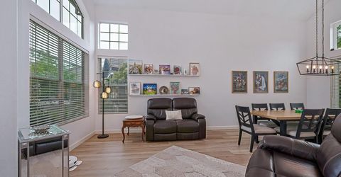 549 Fifteen Mile Dr, Roseville, CA 95678 Photo