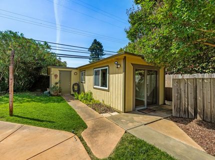 524 Sandburg Dr, Sacramento, CA 95819 Photo