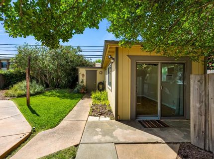 524 Sandburg Dr, Sacramento, CA 95819 Photo
