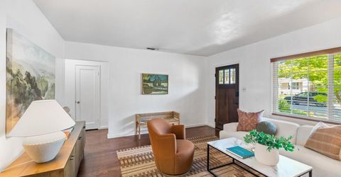 524 Sandburg Dr, Sacramento, CA 95819 Photo