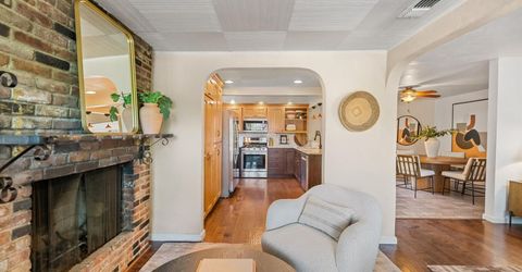 524 Sandburg Dr, Sacramento, CA 95819 Photo