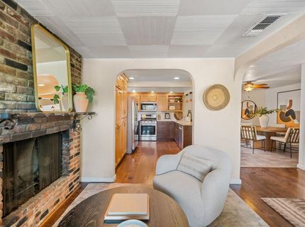 524 Sandburg Dr, Sacramento, CA 95819 Photo