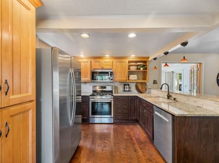524 Sandburg Dr, Sacramento, CA 95819 Photo