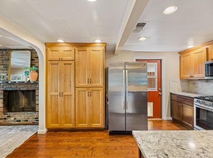 524 Sandburg Dr, Sacramento, CA 95819 Photo