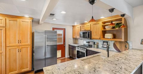 524 Sandburg Dr, Sacramento, CA 95819 Photo
