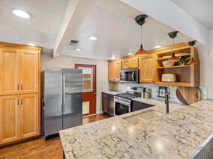 524 Sandburg Dr, Sacramento, CA 95819 Photo