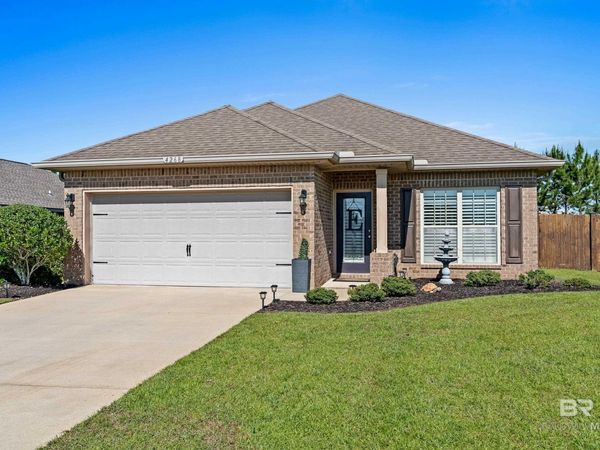 4268 Birkdale Street, Gulf Shores, AL 36542