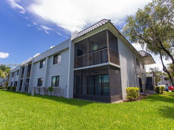 16561 Blatt Blvd , Unit 201, Weston, FL 33326
